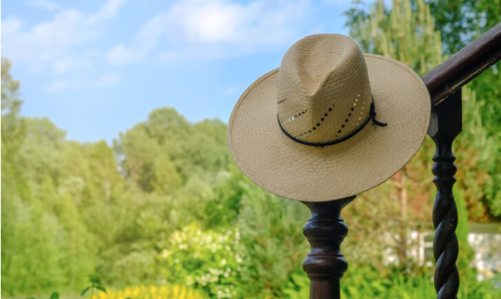 ガーデニング帽子で庭仕事をもっと快適に！